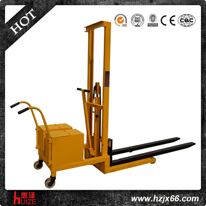 手動(dòng)配重堆高車 (11) 手動(dòng)配重堆高車 (11)